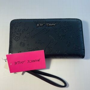 Betsey Johnson Black Embossed Skull Cowboy Cowgirl Western Wallet NWT**